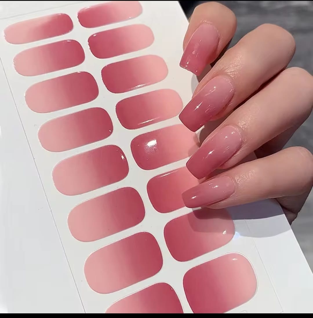 UÑAS POSTIZAS EN GEL